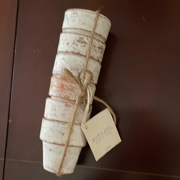 Mini clay pot napkin rings. Set of 6. NWT - Picture 2 of 3